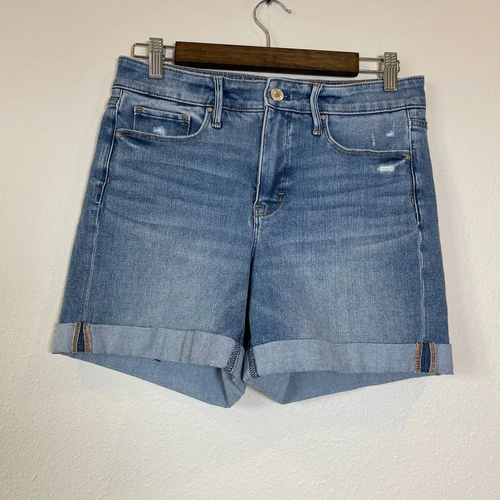 White House Black Market Womens Size 4 Medium Wash Cuffed Denim Shorts 5 Inseam